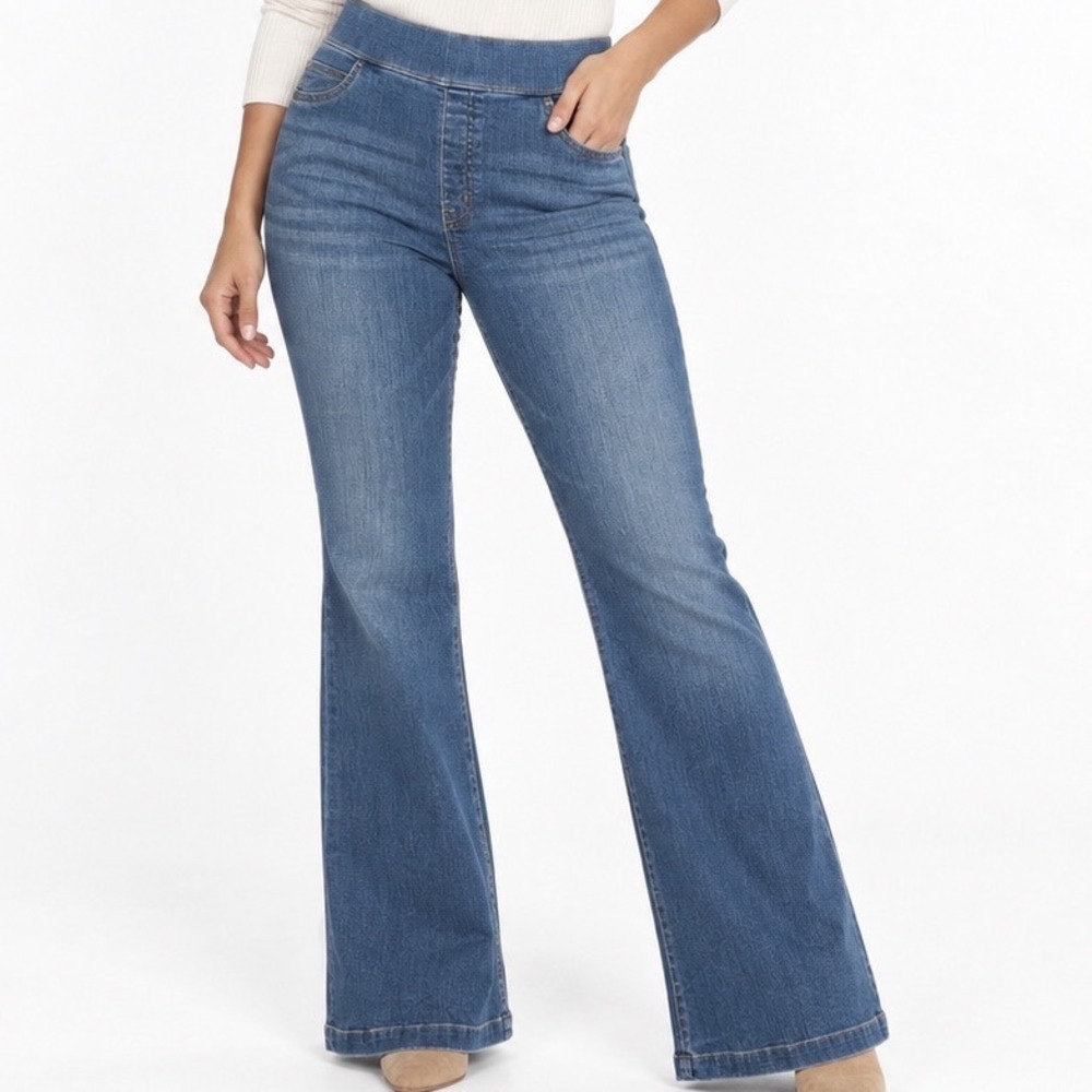 Spanx Everywear Flare Jeans Blue Denim Women Large Pull On High Rise Shaping